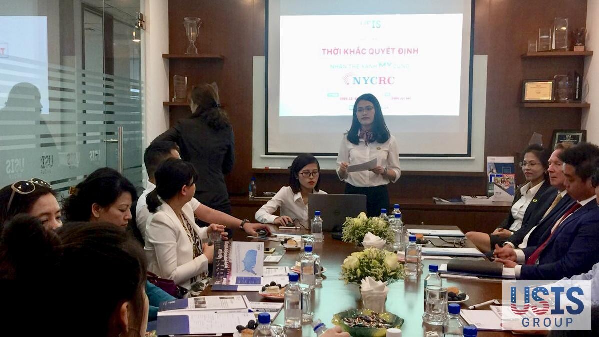 Nối tiếp thành công tại TP.HCM, Hội thảo tại Văn phòng Hà Nội cũng thu hút đông đảo khách mời tham dự. Mọi người được tư vấn nhiều thông tin bổ ích từ các chuyên gia EB-5. 